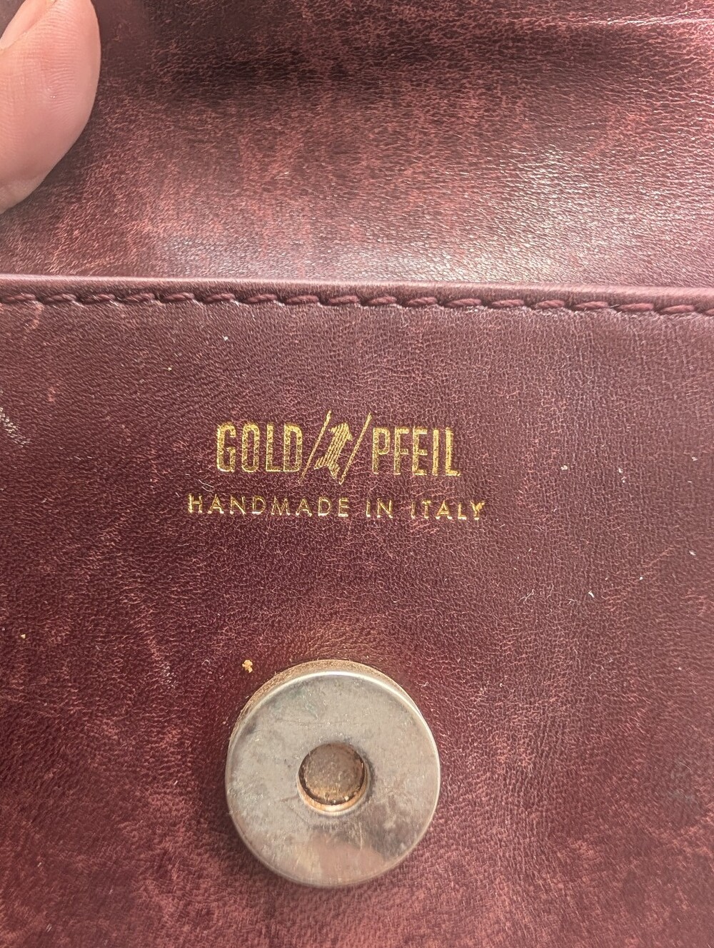gold & pfeil made in italy Distressed Burgundy Leather mini Crossbody bag - Picture 12 of 13